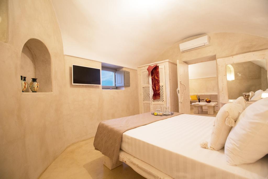 Love Nest With Hot Tub, Hammam & Outdoor Cinema Akrotírion Zewnętrze zdjęcie